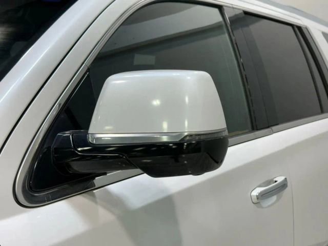 Used 2017 Cadillac Escalade Platinum image 16