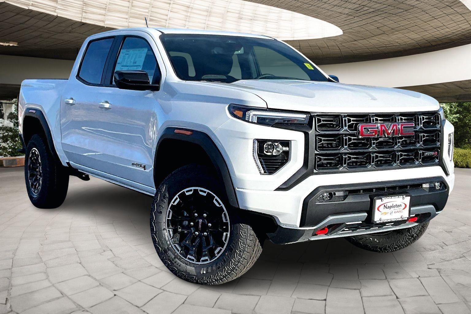 New 2026 GMC Canyon AT4 image 2