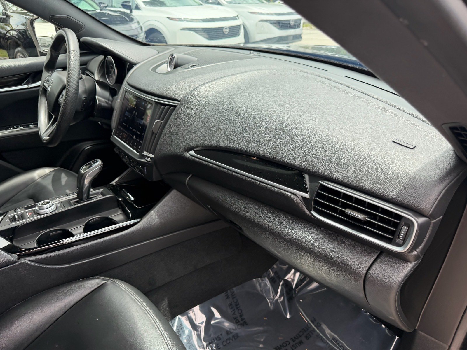 Used 2022 Maserati Levante GT AWD/4WD image 19
