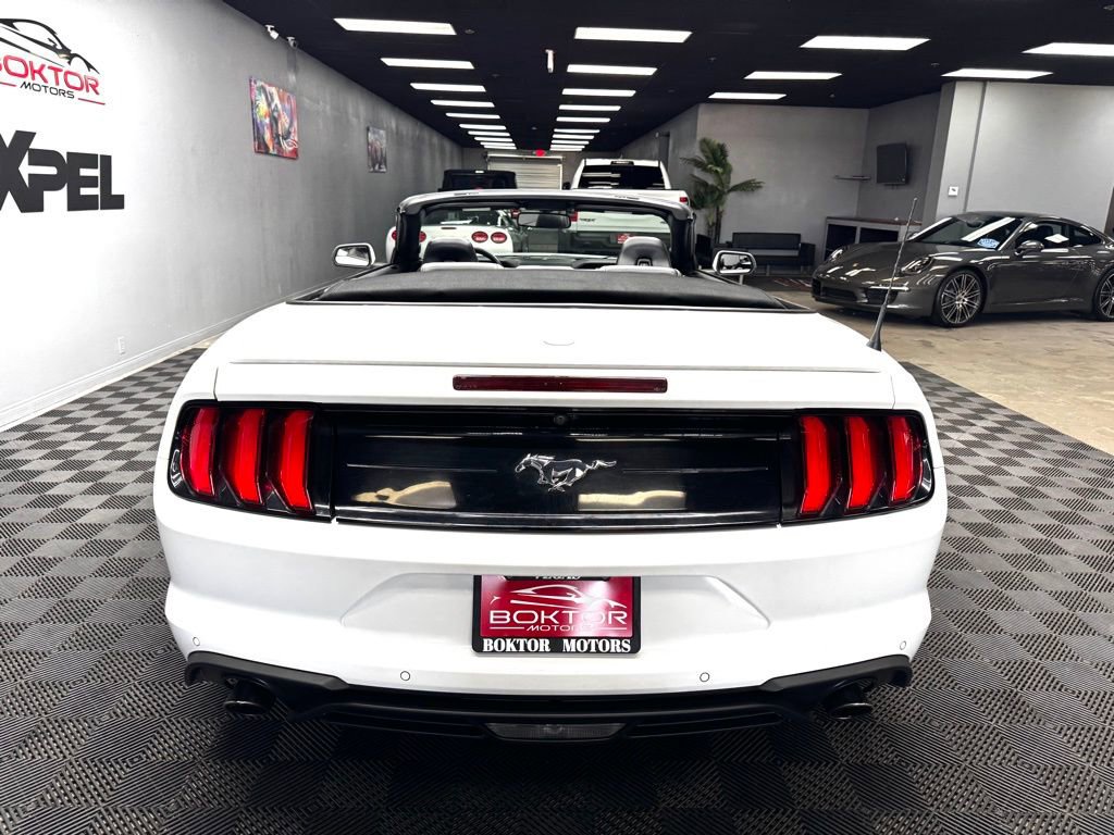 Used 2019 Ford Mustang Premium RWD image 13