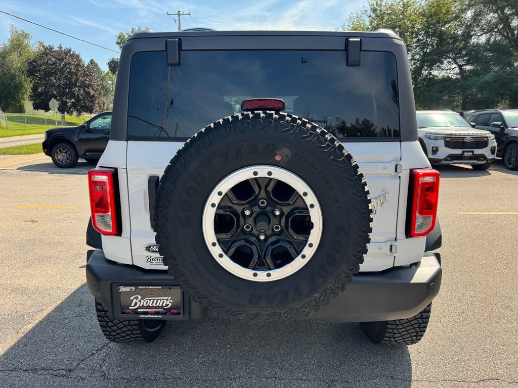 Used 2023 Ford Bronco Big Bend w/ Sasquatch Package AWD/4WD image 6
