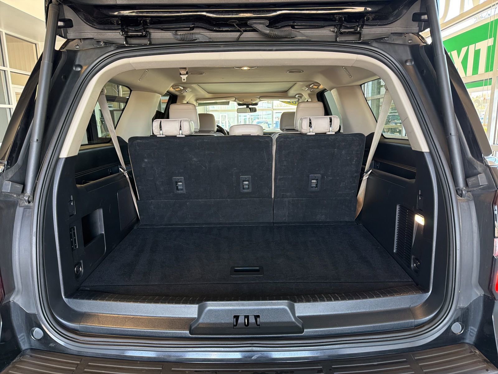 Used 2024 Ford Expedition Max Limited AWD/4WD image 11