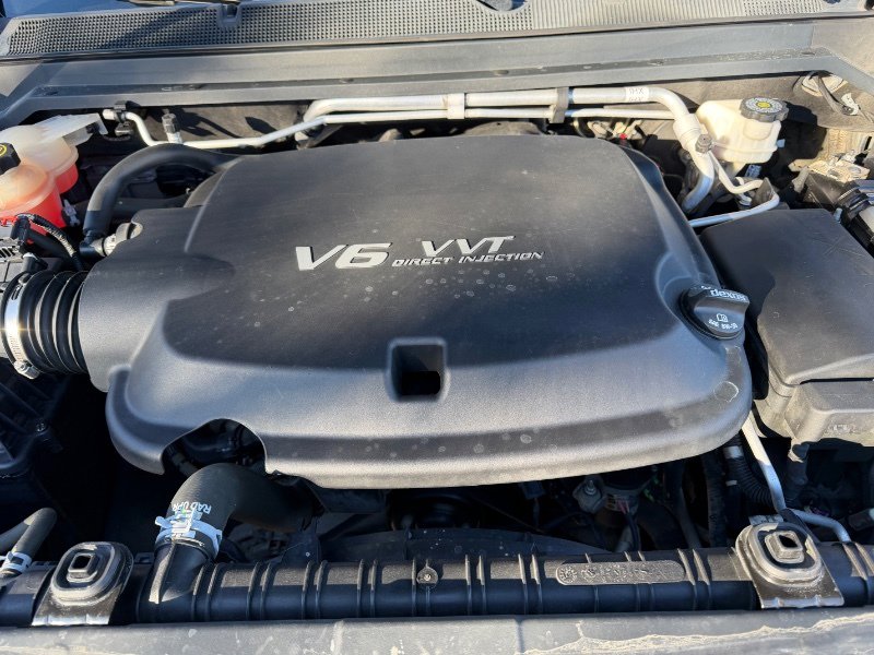 Used 2018 GMC Canyon SLE image 34