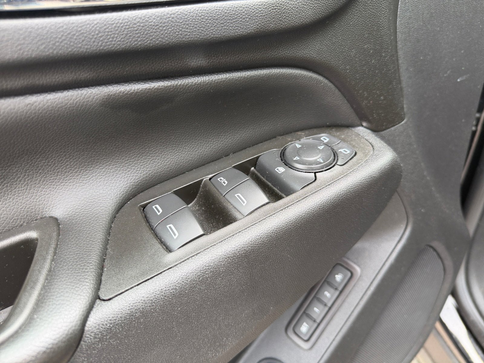 Used 2021 Chevrolet Equinox LT AWD/4WD image 20