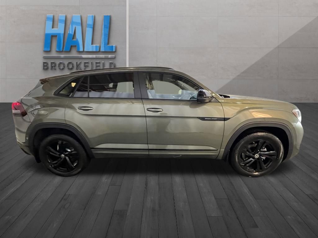 New 2026 Volkswagen Atlas Cross Sport SEL R-Line image 6