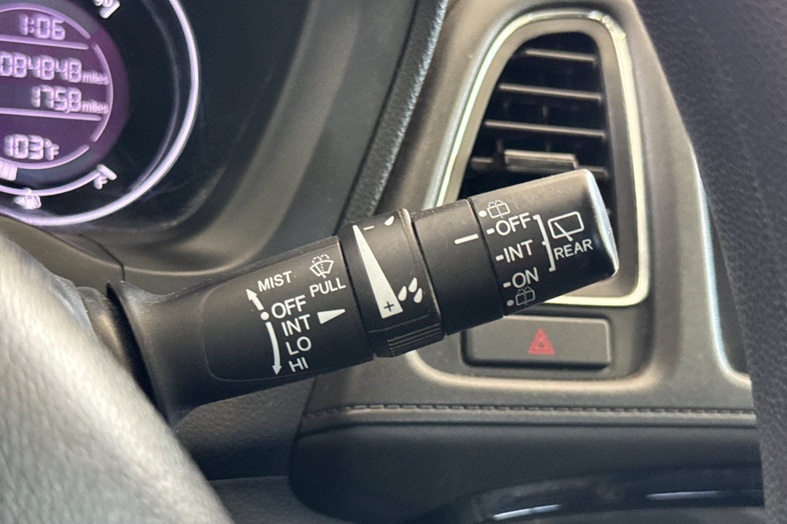Used 2018 Honda HR-V EX image 33