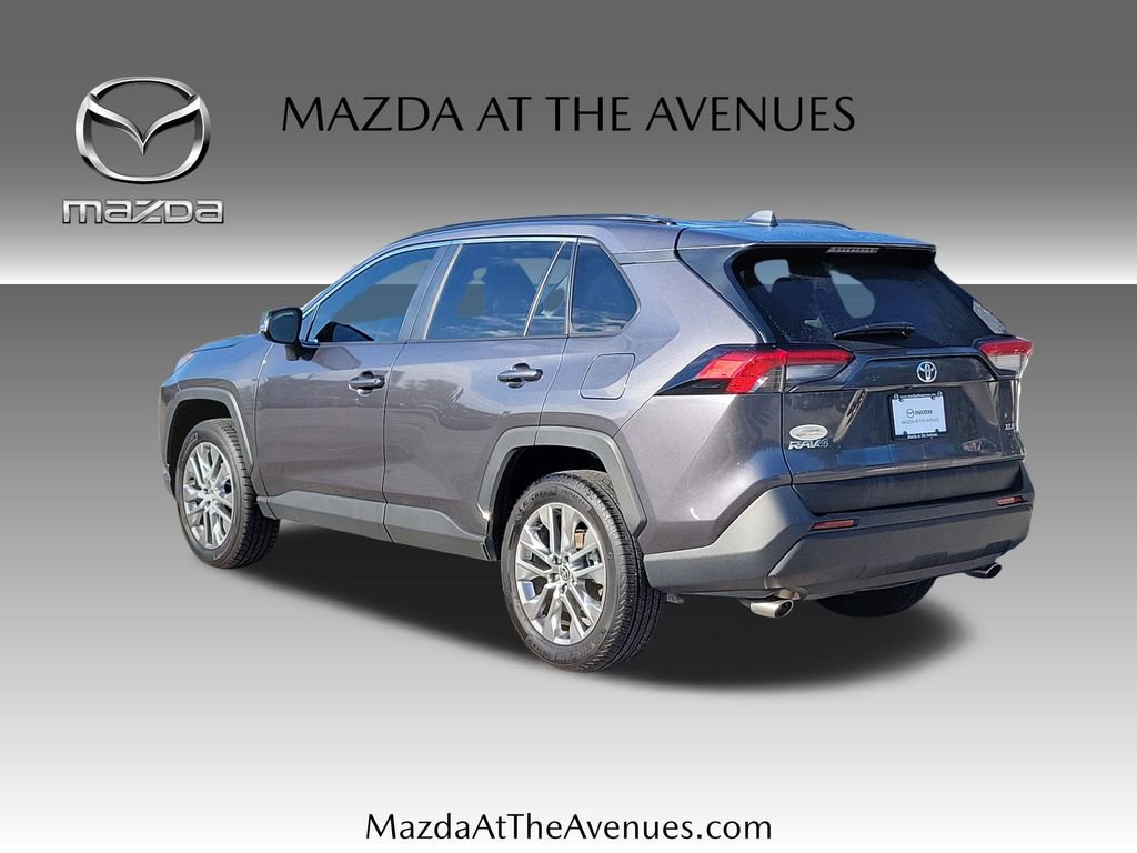 Used 2024 Toyota RAV4 XLE Premium image 5