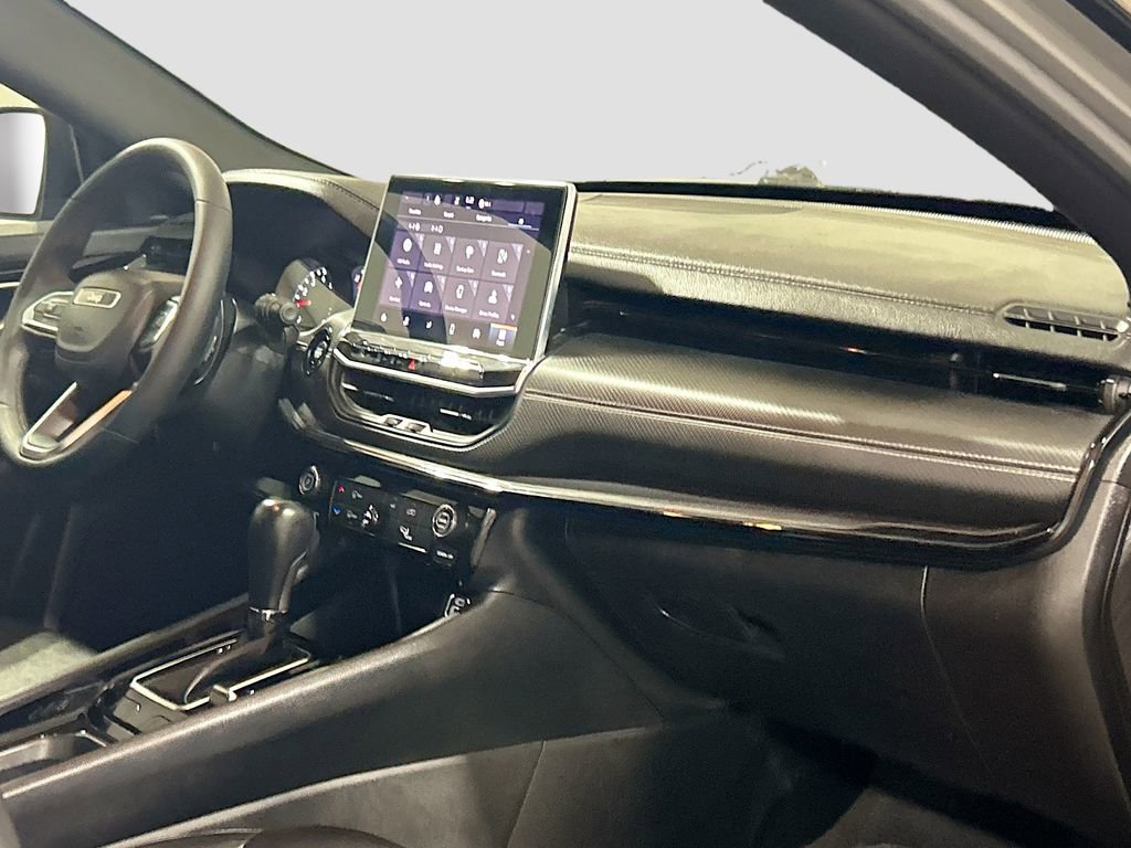 Used 2023 Jeep Compass Altitude image 25