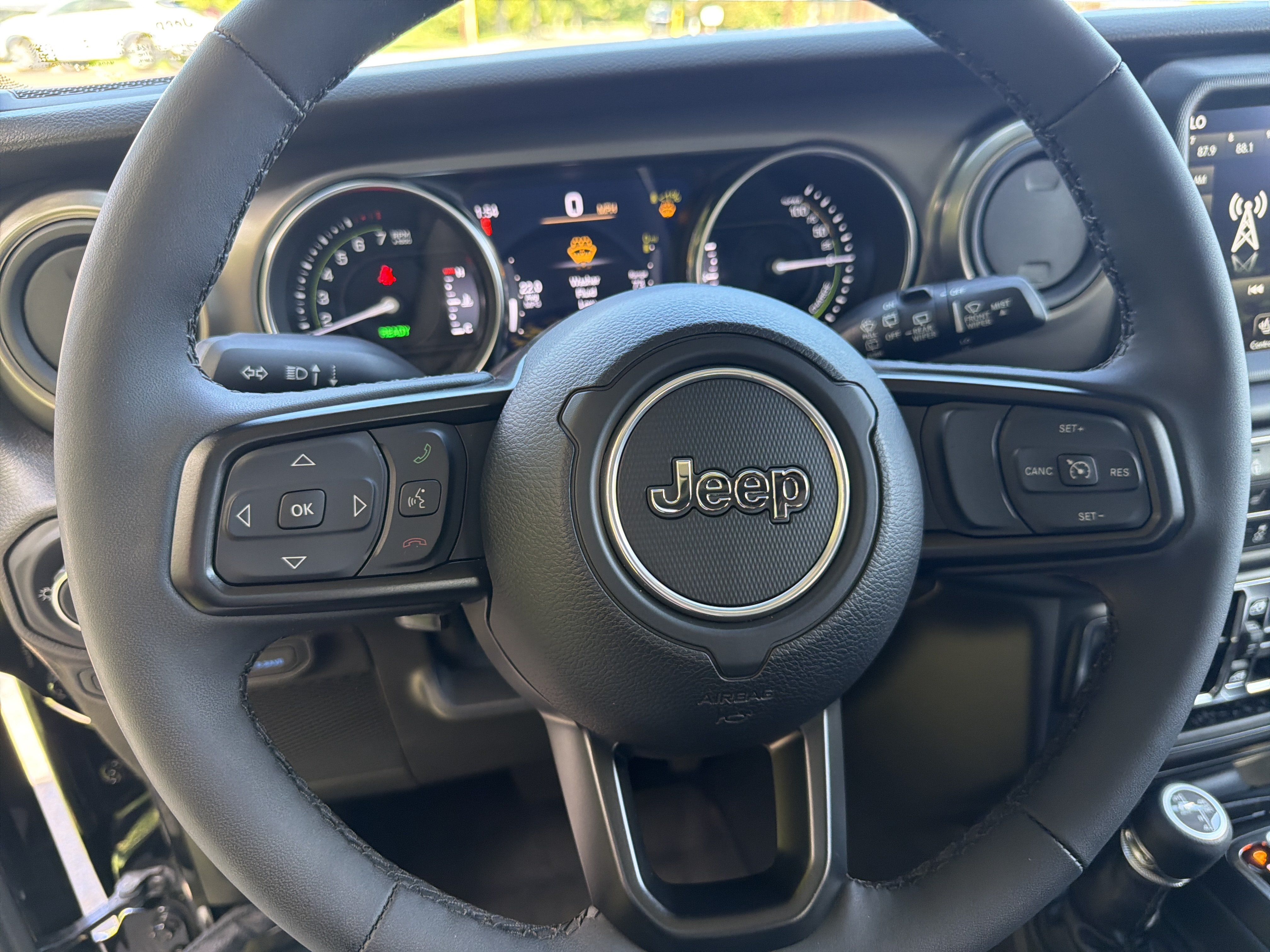 Used 2023 Jeep Wrangler Unlimited w/ Cold Weather Group AWD/4WD image 15