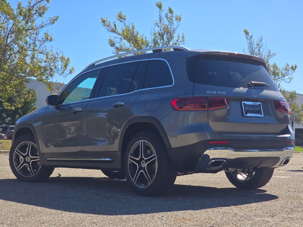 New 2026 Mercedes-Benz GLB 250 4MATIC image 14
