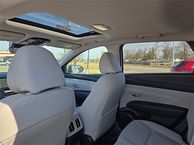 New 2025 Hyundai Tucson SEL image 30