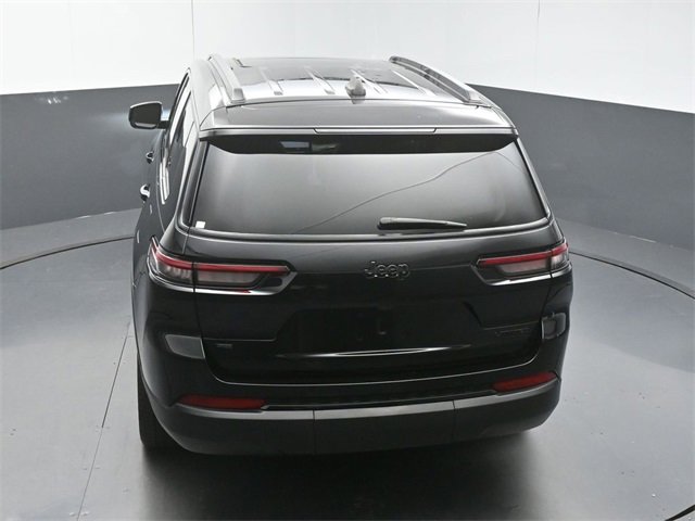 Used 2023 Jeep Grand Cherokee L Limited w/ Black Appearance Package image 47