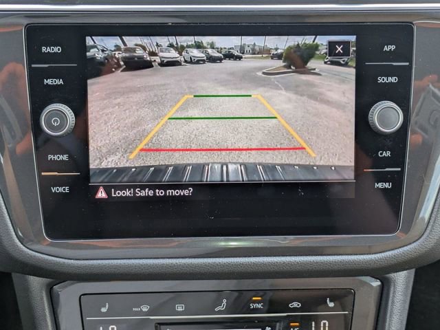 Certified 2023 Volkswagen Tiguan SE R-Line image 23