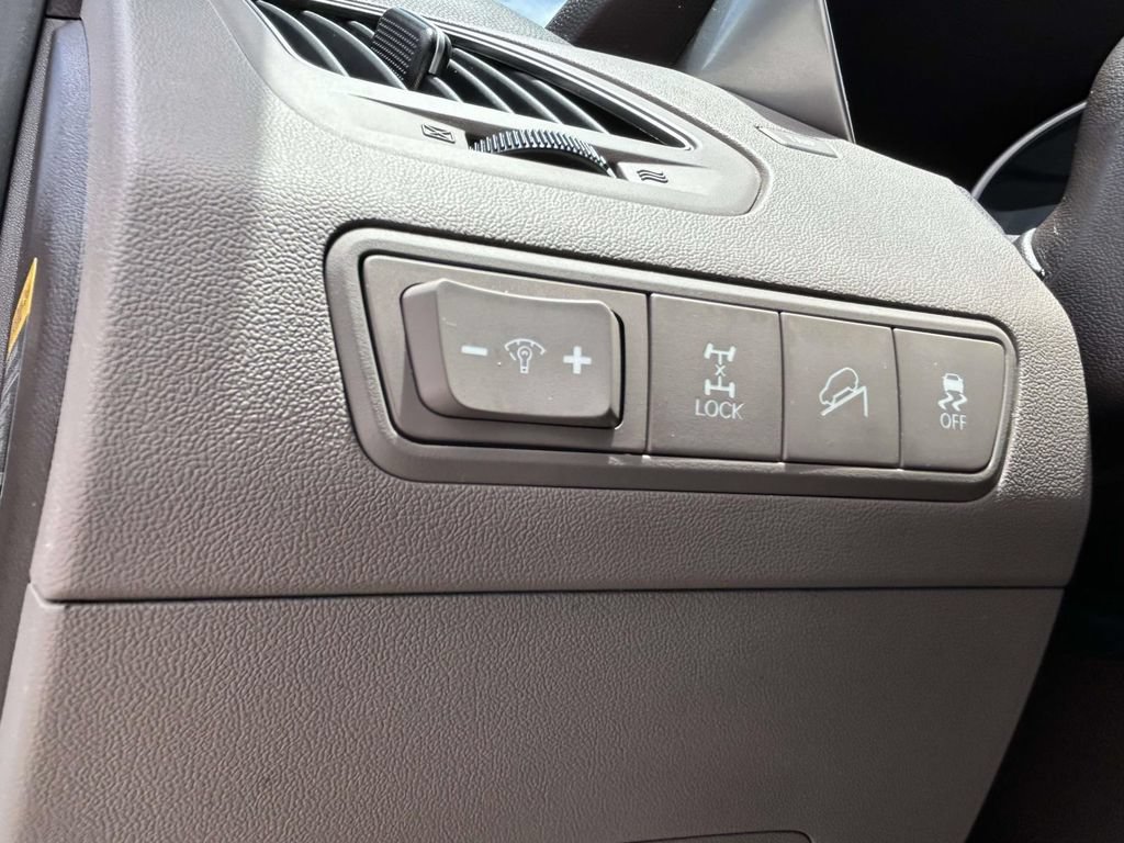 Used 2023 Subaru Outback Wilderness AWD/4WD image 36