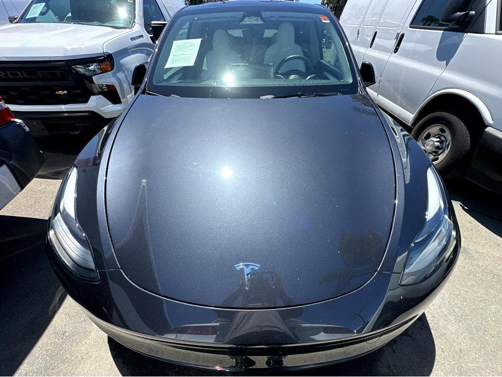 Used 2024 Tesla Model Y Performance AWD/4WD image 2