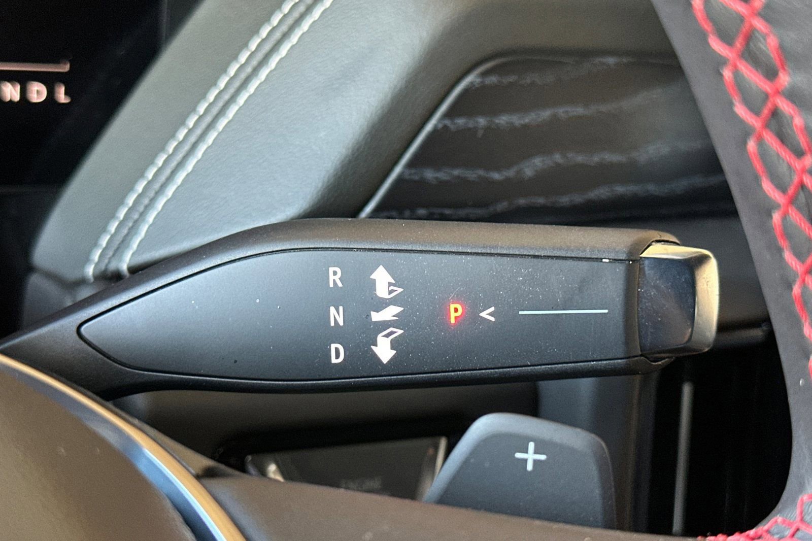 Certified 2025 GMC Yukon XL AT4 Ultimate AWD/4WD image 23