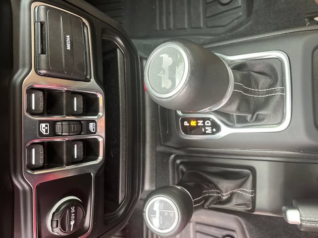 Used 2023 Jeep Wrangler Unlimited Sahara w/ Cold Weather Group AWD/4WD image 22