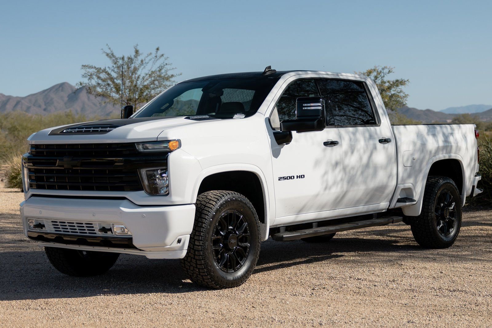 Used 2022 Chevrolet Silverado 2500 High Country w/ Z71 Off-Road Package image 6