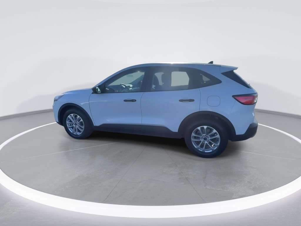 Used 2022 Ford Escape S FWD image 5