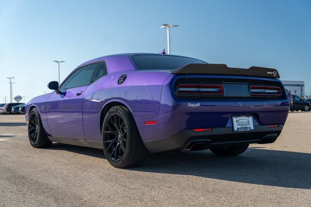 Used 2016 Dodge Challenger SRT Hellcat image 5