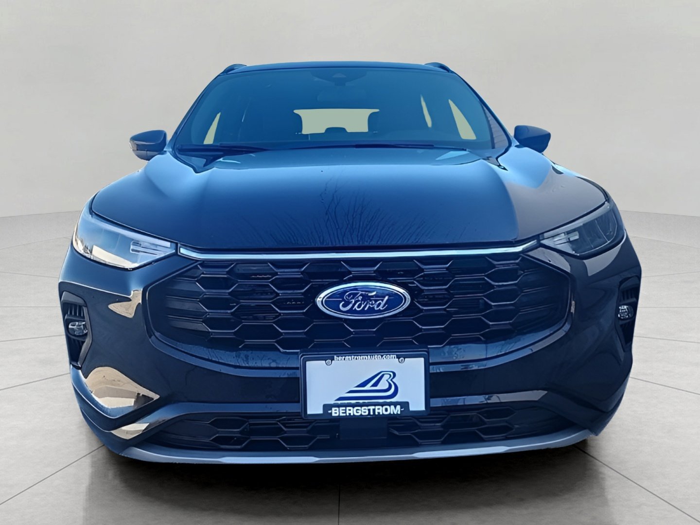 Certified 2023 Ford Escape ST-Line Select w/ Tech Pack #1 AWD/4WD image 4