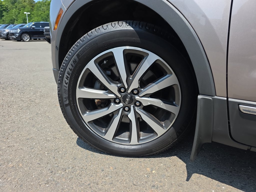Used 2019 Lincoln MKC Reserve AWD/4WD image 13