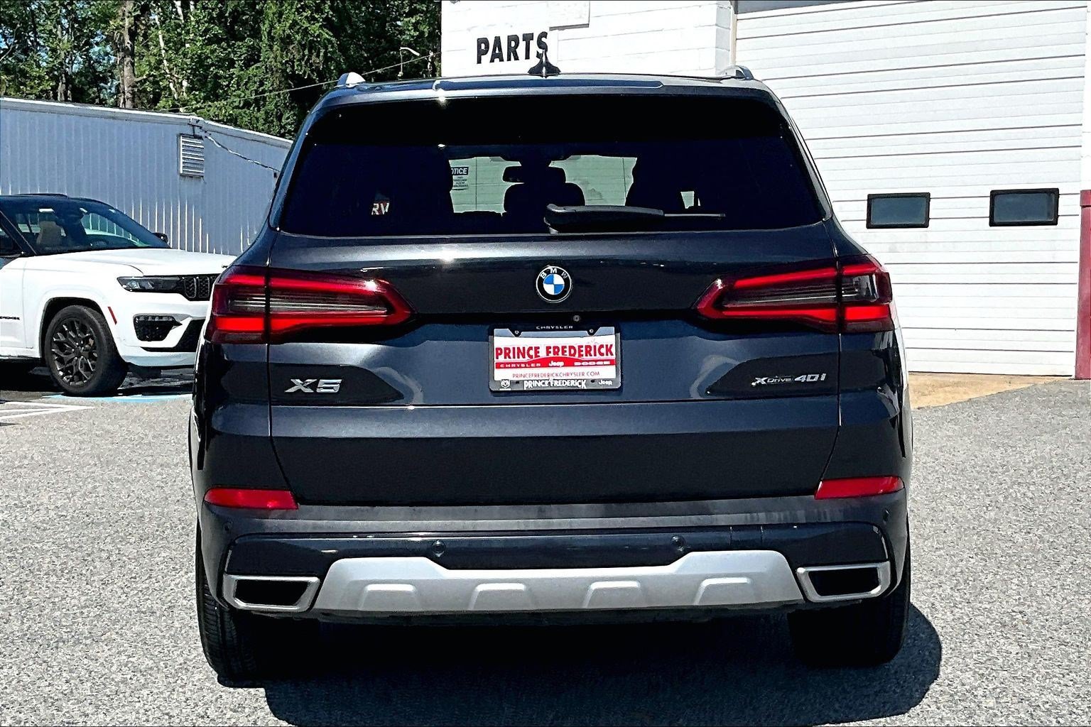 Used 2019 BMW X5 xDrive40i w/ Convenience Package AWD/4WD image 4