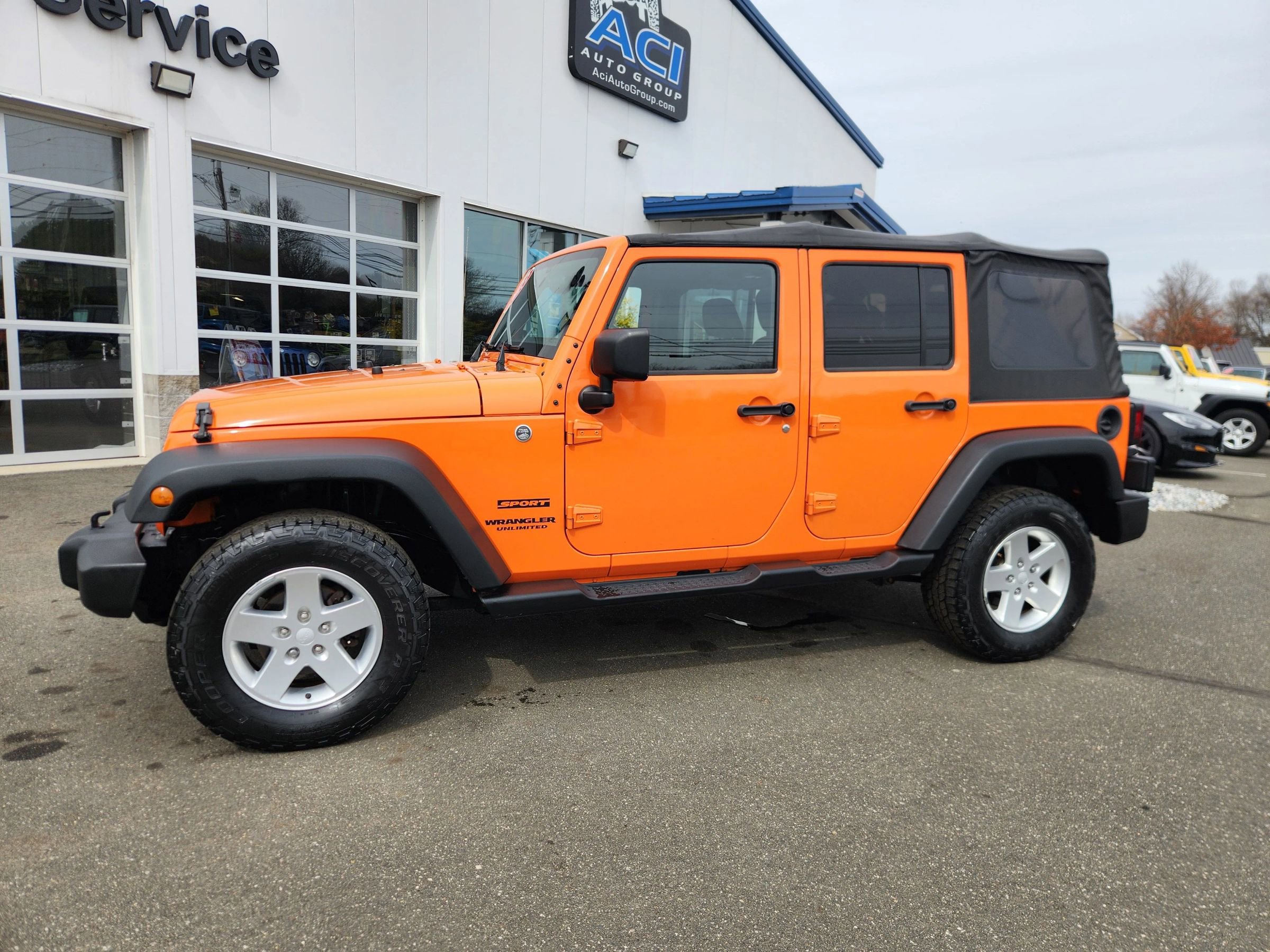 Used 2013 Jeep Wrangler Unlimited Sport AWD/4WD image 7