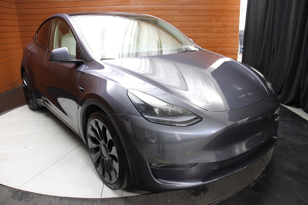 Used 2022 Tesla Model Y Performance AWD/4WD image 17