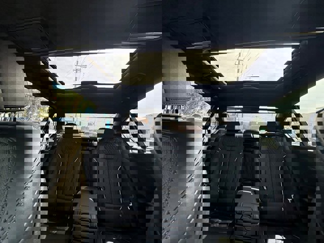 Used 2018 BMW 750i xDrive image 25