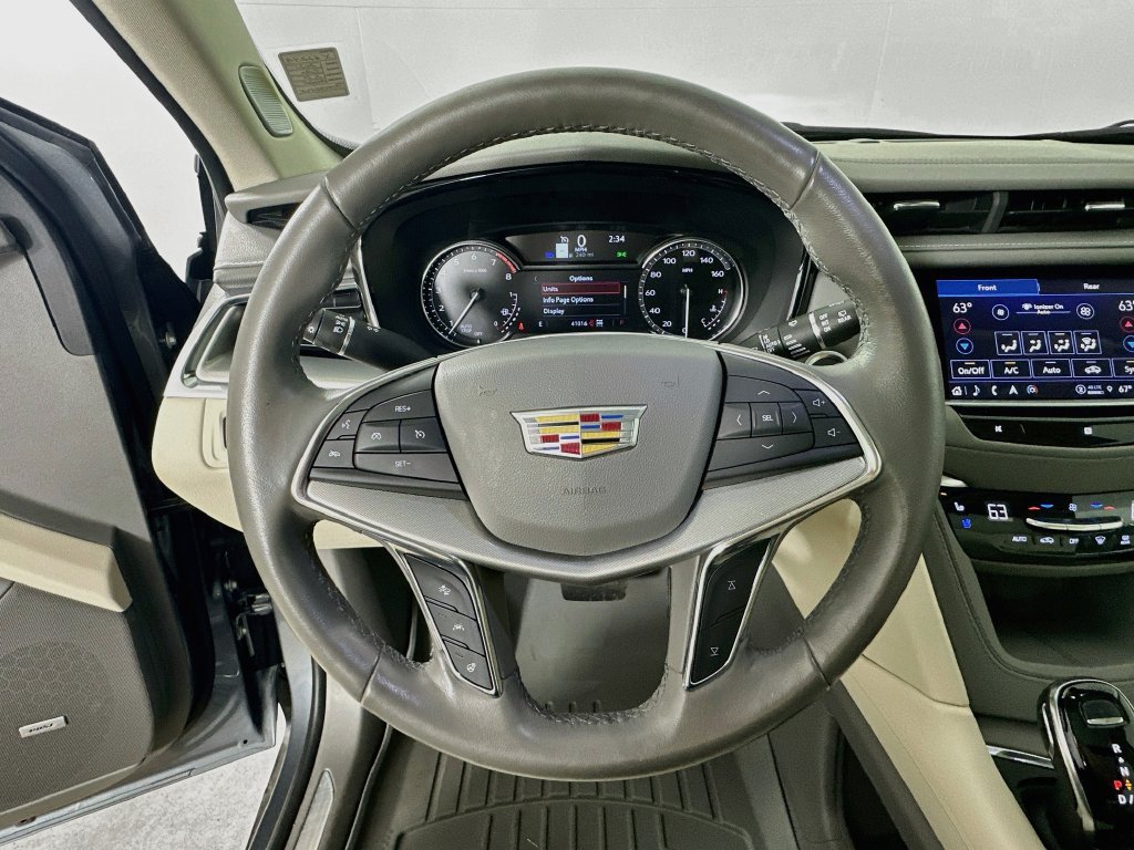 Used 2021 Cadillac XT5 Premium Luxury AWD/4WD image 11