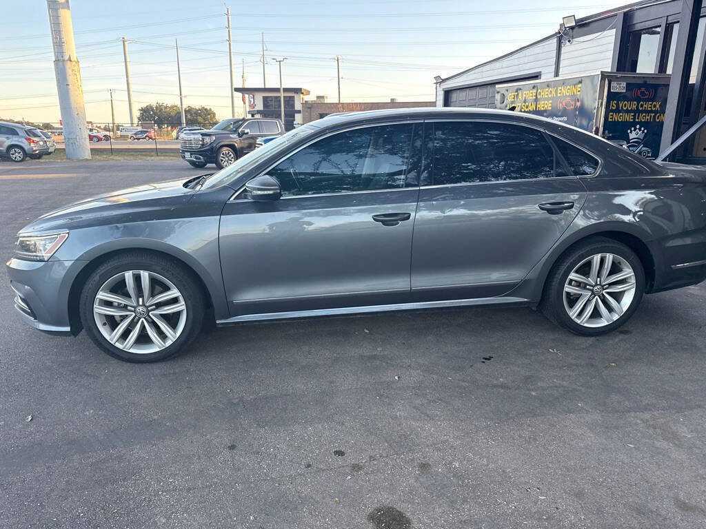 Used 2017 Volkswagen Passat 1.8T SE image 3