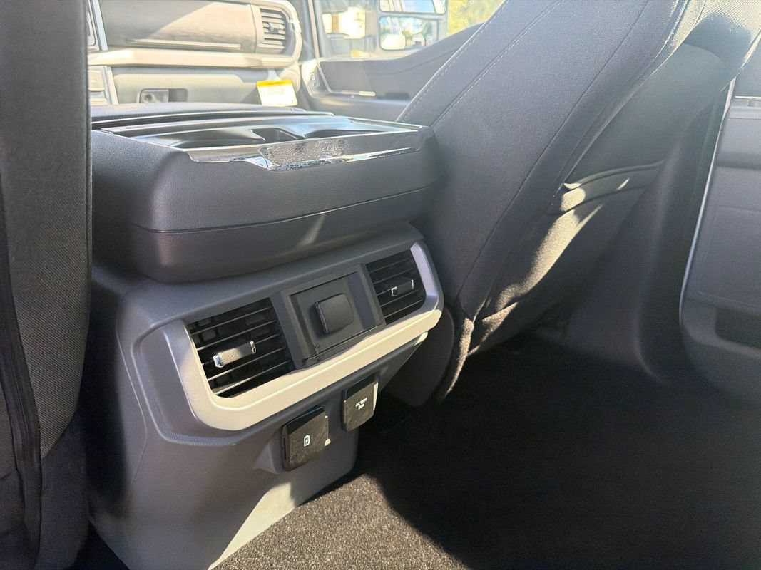 Used 2024 Ford F150 XLT AWD/4WD image 18