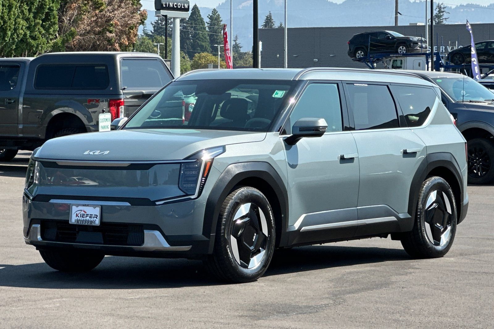 Certified 2024 Kia EV9 Wind AWD/4WD image 8