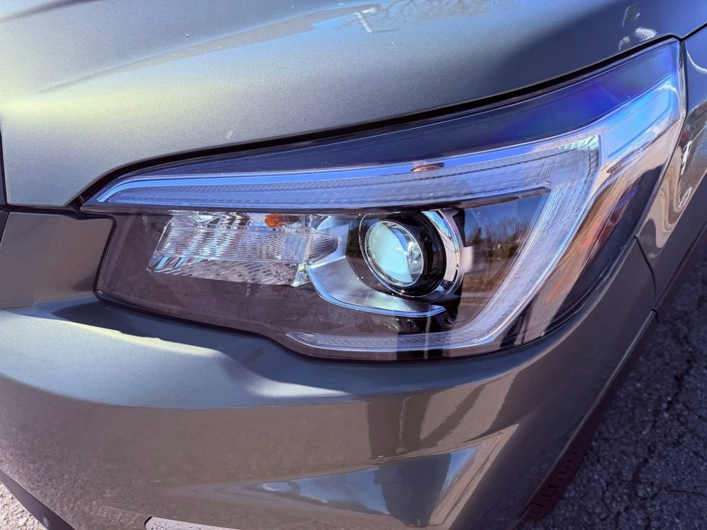 Used 2020 Subaru Forester Limited image 16