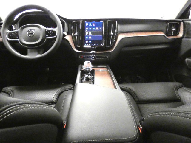 Used 2023 Volvo XC60 B5 Ultimate w/ Climate Package image 42