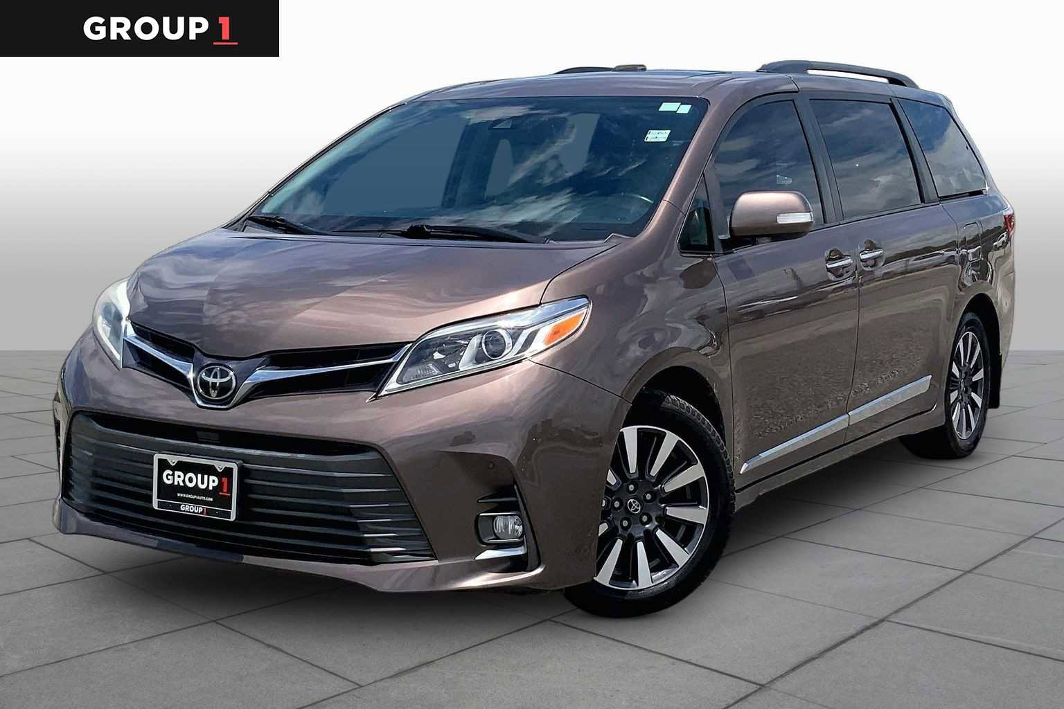 Used 2018 Toyota Sienna Limited FWD image 1
