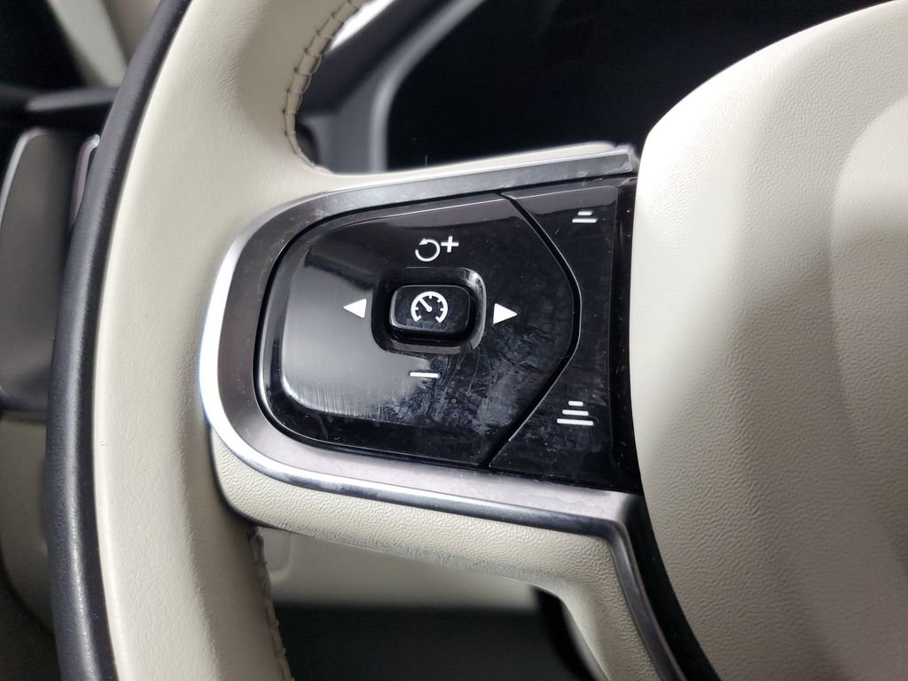 Certified 2024 Volvo XC60 B5 Core w/ Protection Package Premier image 27