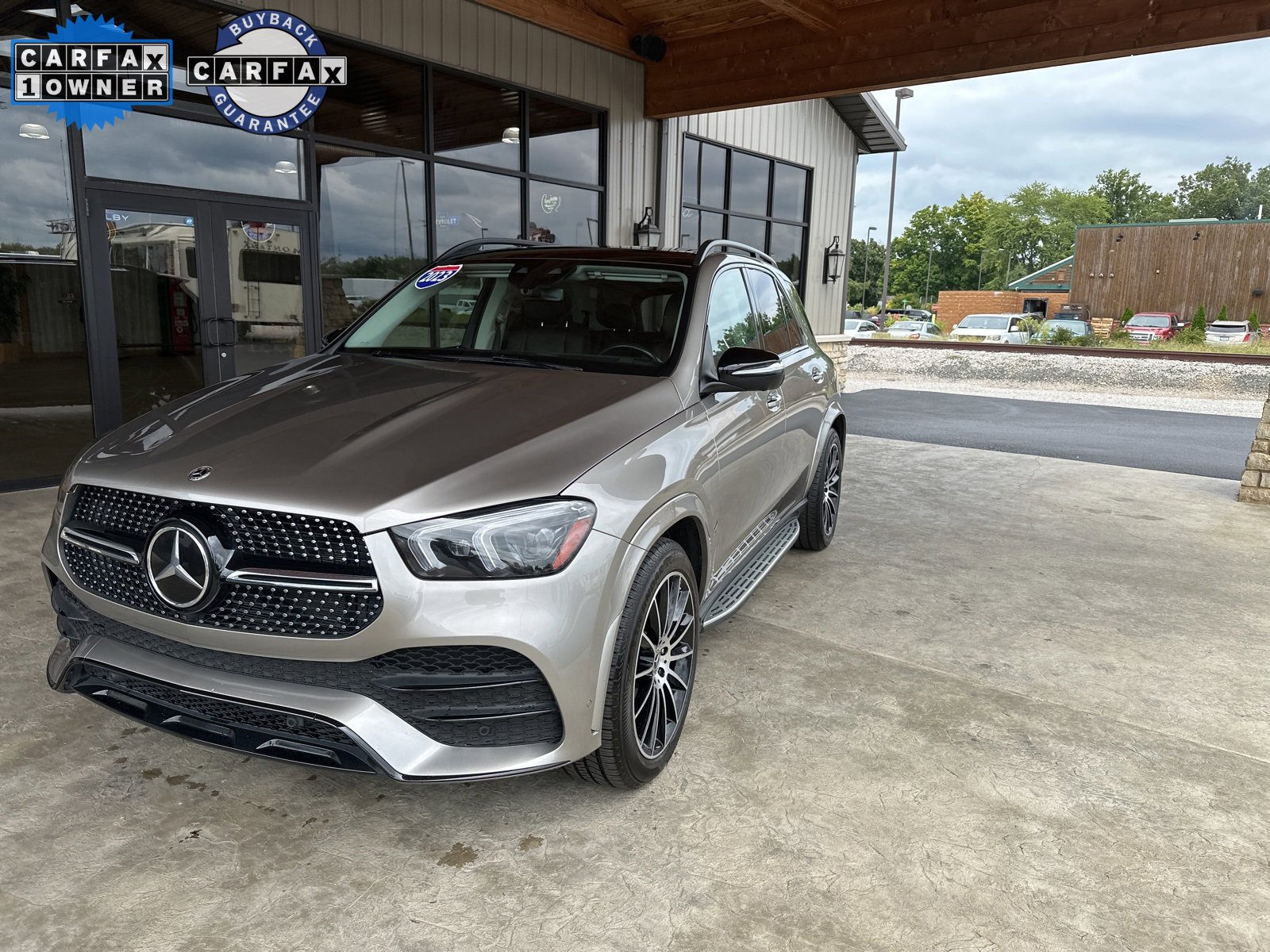 Used 2023 Mercedes-Benz GLE 450 4MATIC w/ AMG Line Exterior image 24