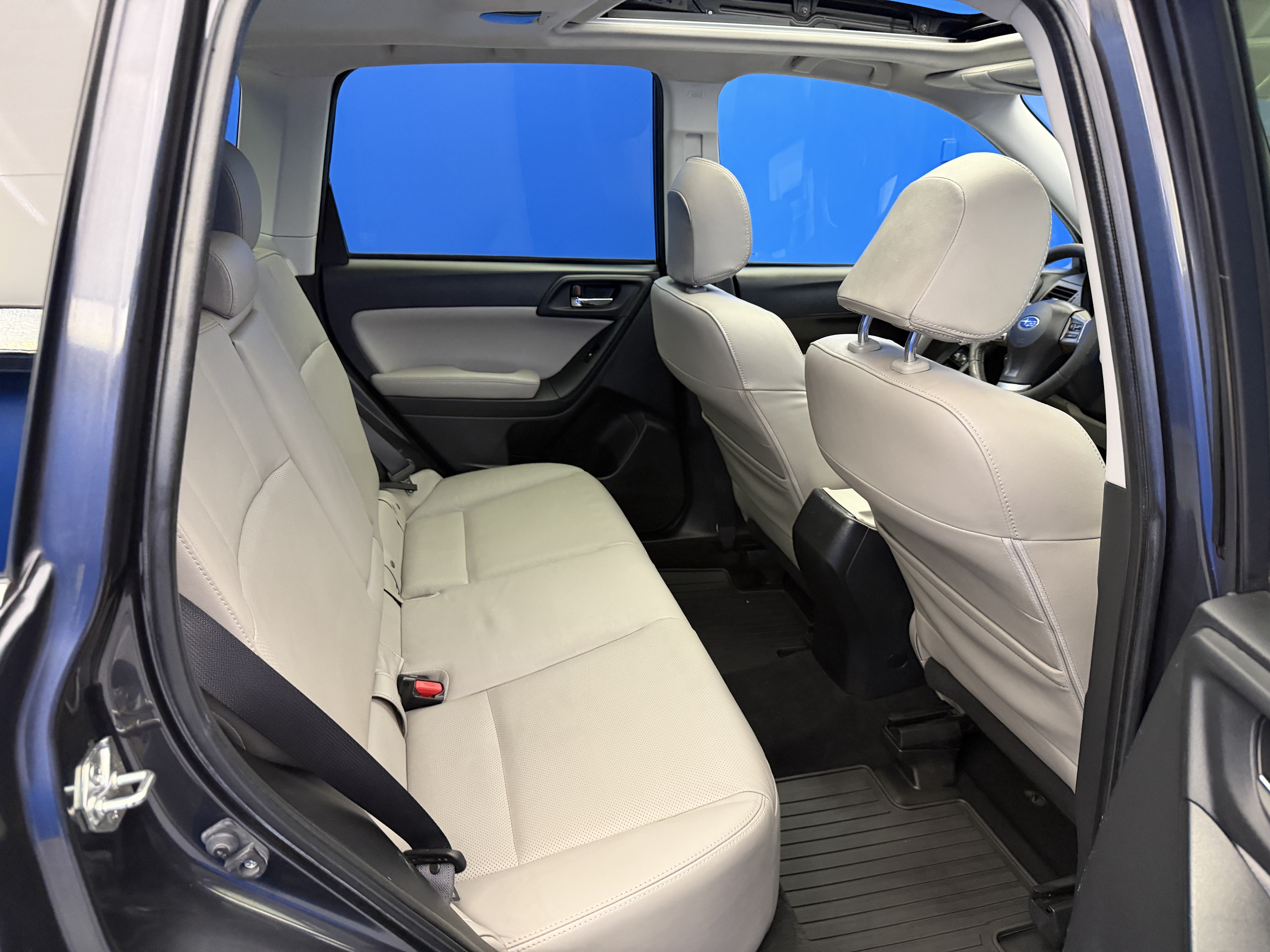 Used 2014 Subaru Forester 2.5i Limited AWD/4WD image 26