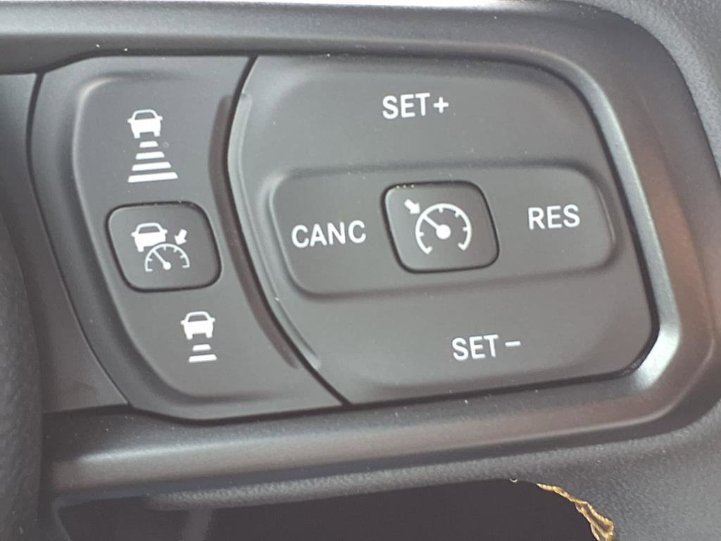 Used 2024 Jeep Gladiator Sport image 28