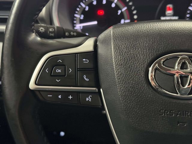 Used 2023 Toyota Highlander XLE image 17