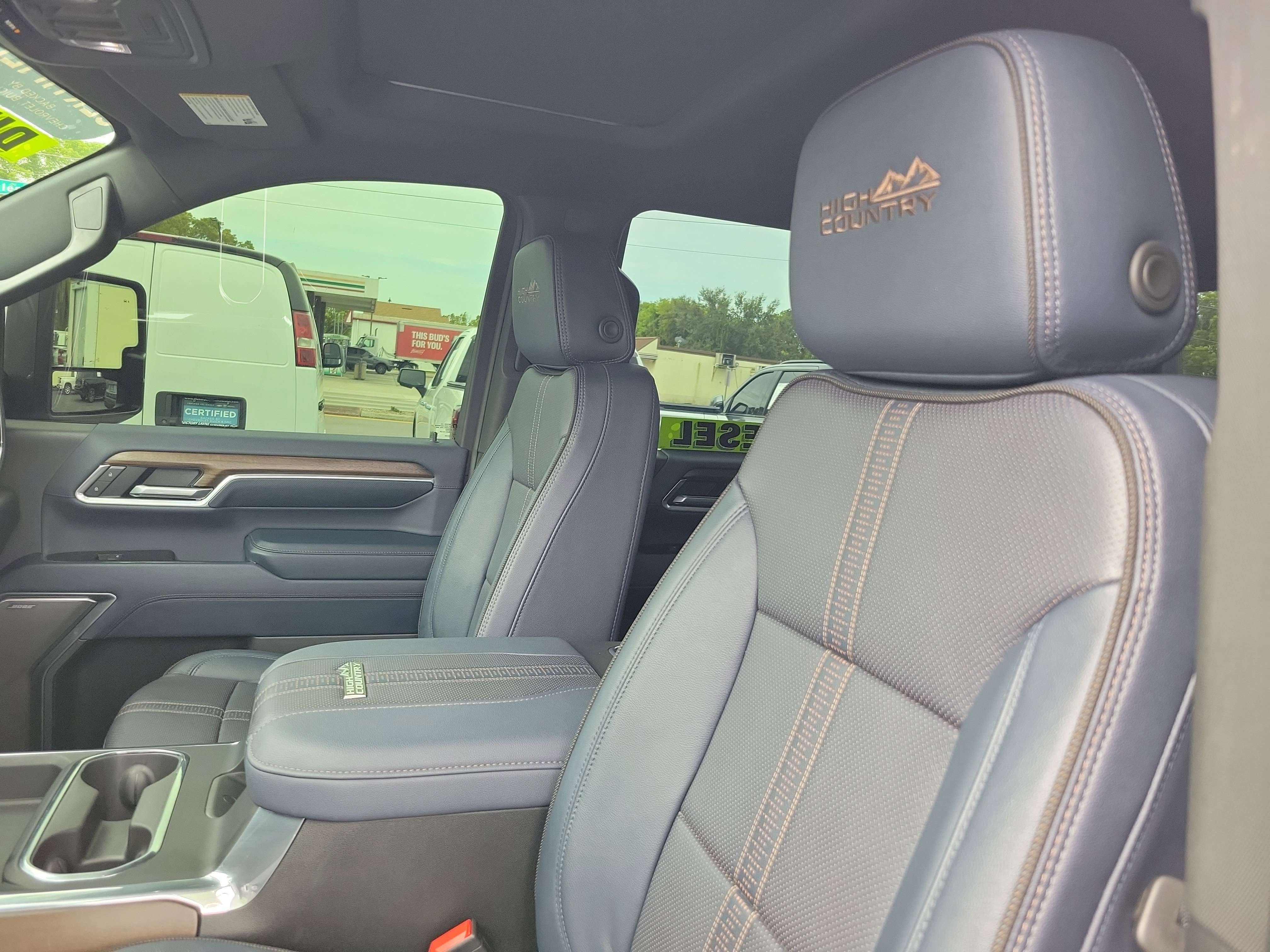 Used 2025 Chevrolet Silverado 3500 High Country w/ Technology Package image 15