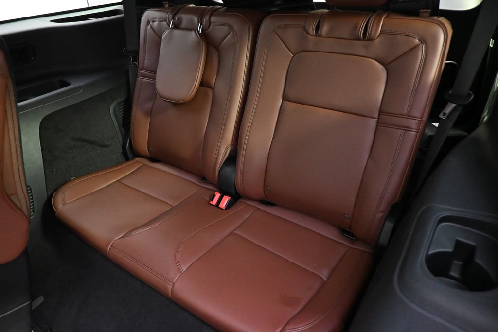 New 2026 Lincoln Aviator Reserve w/ Jet Appearance Package AWD/4WD image 22