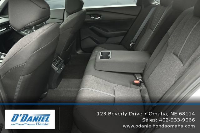 Used 2025 Honda Accord Sport image 36
