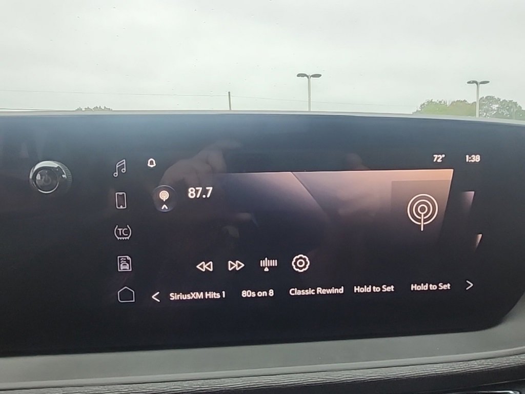 Certified 2024 Buick Envista Sport Touring w/ Convenience I Package image 26