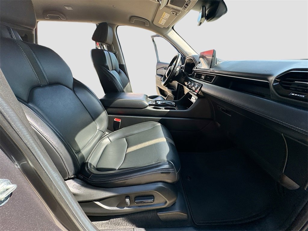 Used 2025 Honda Pilot EX-L image 28