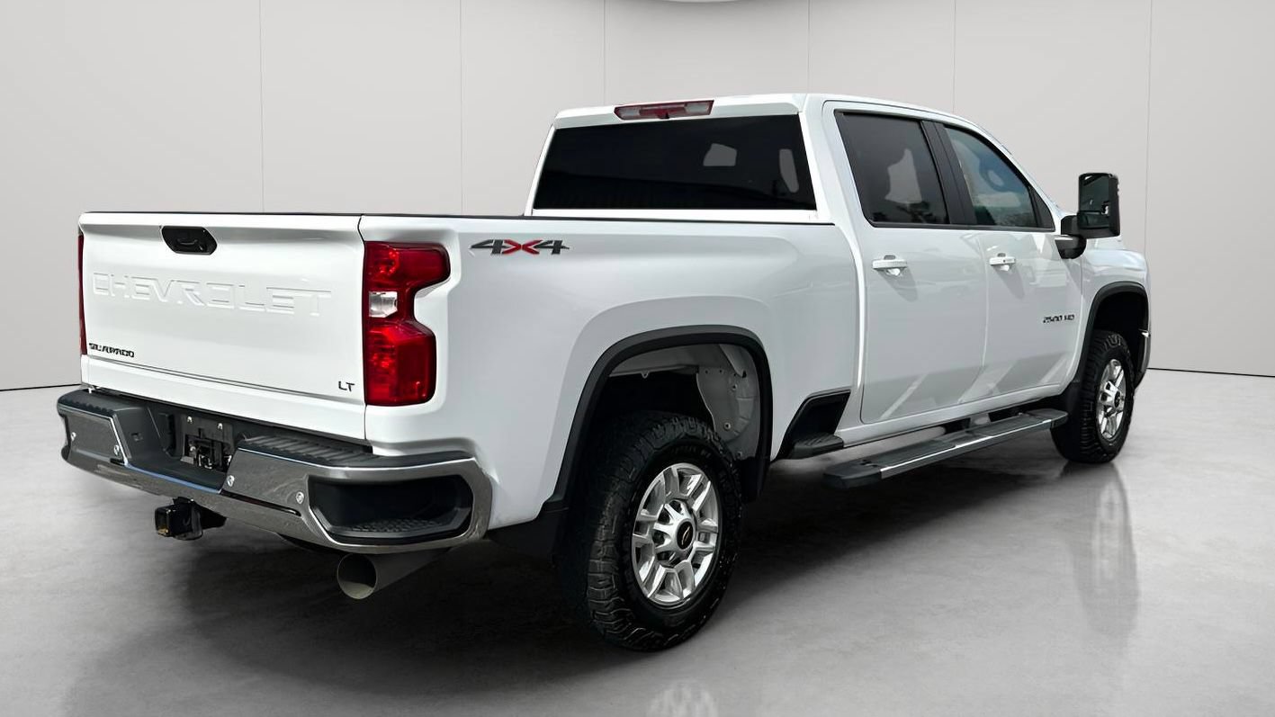 Used 2025 Chevrolet Silverado 2500 LT w/ Safety Package AWD/4WD image 5
