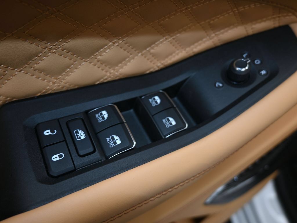 New 2025 Jeep Grand Cherokee Summit AWD/4WD image 13