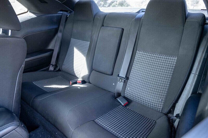 Used 2021 Dodge Challenger GT w/ Driver Convenience Group image 16